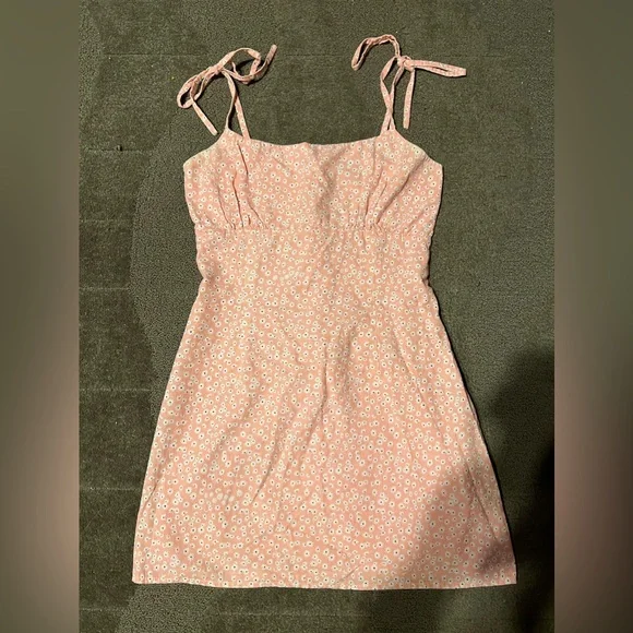 White Fox Boutique | Dresses | White Fox Light Bubblegum Pink Floral Mini  Dress Tie Spaghetti Strap Coquette | Poshmark